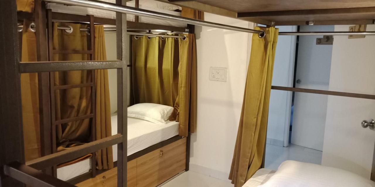 Banaras Hostel Kakarmatha エクステリア 写真