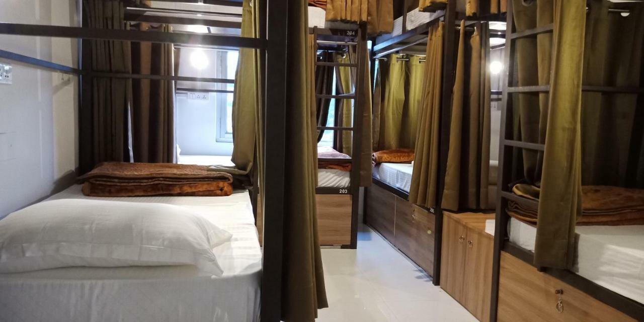 Banaras Hostel Kakarmatha エクステリア 写真