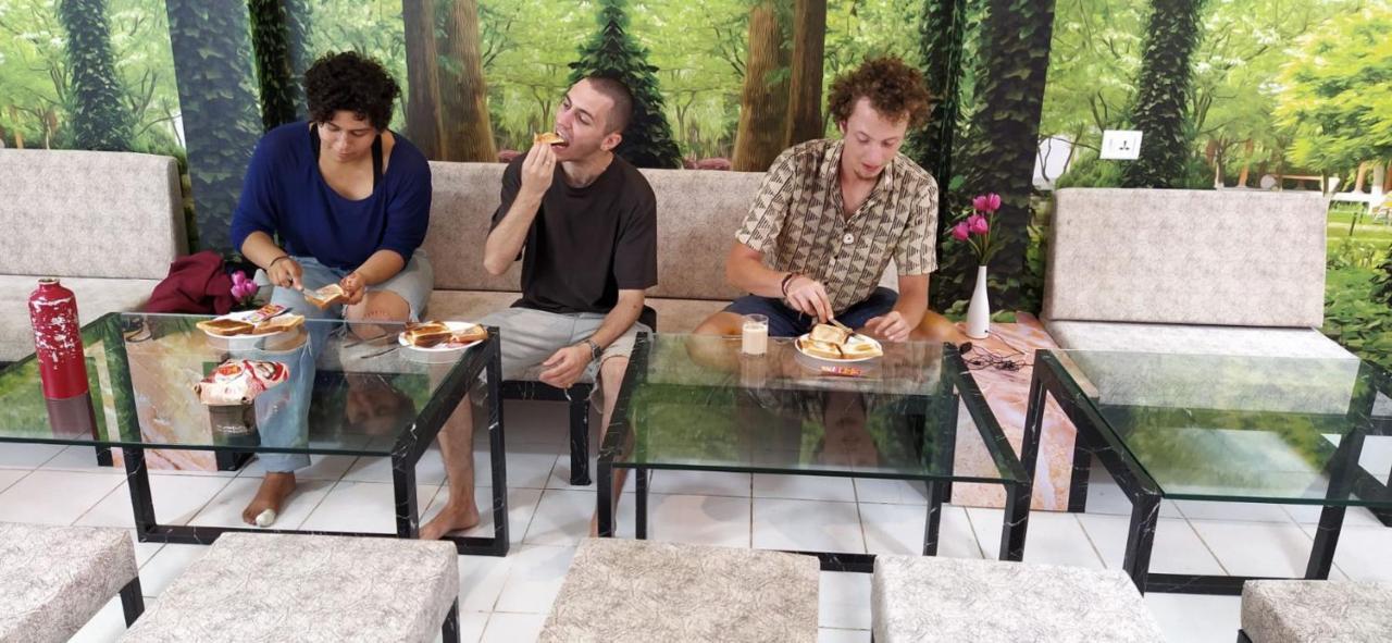 Banaras Hostel Kakarmatha エクステリア 写真